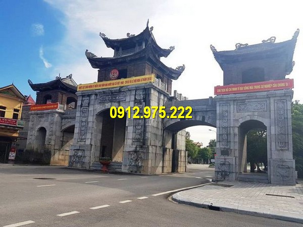 Kiến trúc cổng đá tam quan uy nghiêm, cổ kính