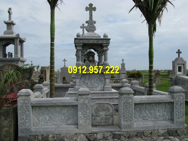 Khu lăng mộ đá đạo Thiên Chúa đẹp nhất Việt Nam