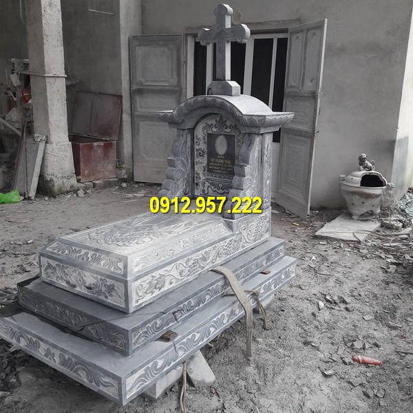 Đá mỹ nghệ Thái Vinh có nhiều thiết kế lăng mộ công giáo