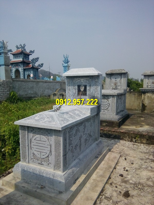 Mộ 1 mái đá đơn giản mà đẹp