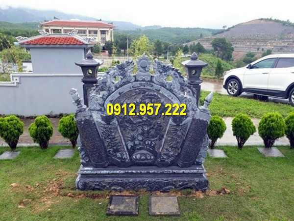Bán bình phong trước mộ tại Bến Tre