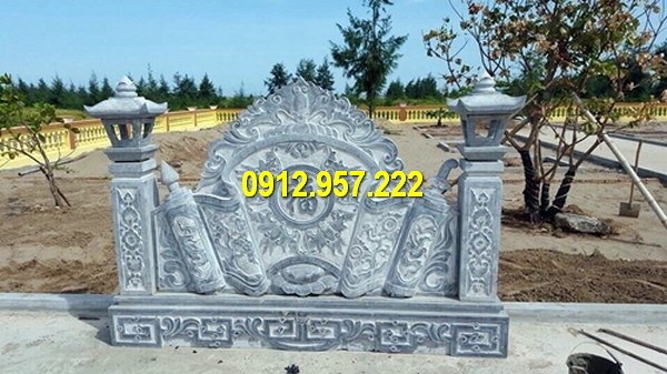 Giá bình phong trước cửa nhà tại Bình Thuận