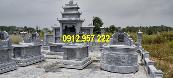 Khuân viên lăng mộ đá Ninh Bình