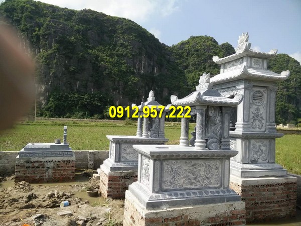 Lăng mộ bằng đá tự nhiên ít khi bị rêu mốc, dễ dàng lau chùi, vệ sinh