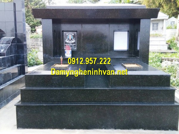 Nhà mồ đá hoa cương ở Sóc Trăng