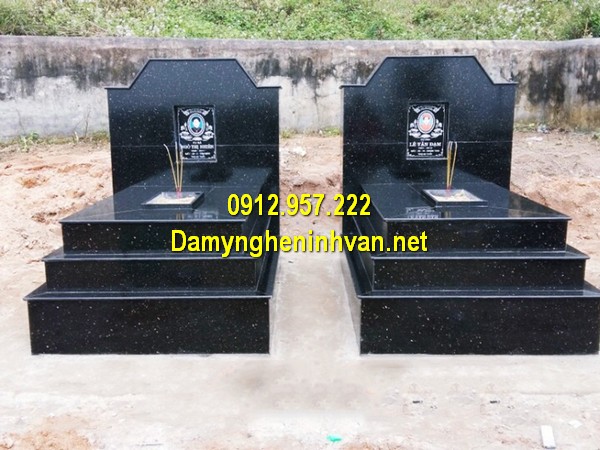 Nhà mồ đá hoa cương ở Tây Nguyên