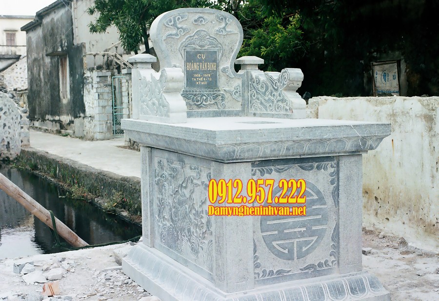 Mẫu mộ bành đá chạm khắc hoa văn đẹp mắt, kích thước chuẩn phong thuỷ