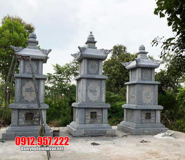mẫu mộ đá hình tháp tại Quảng Bình đẹp
