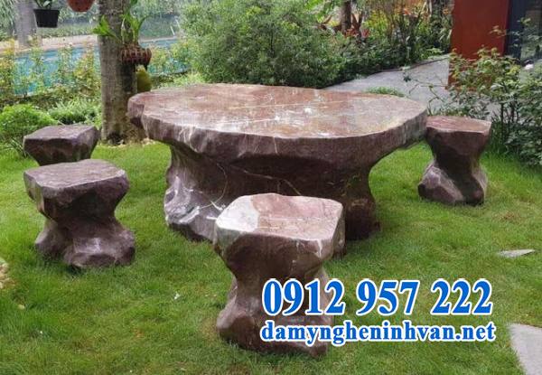 Mẫu bàn ghế đá tự nhiên đẹp