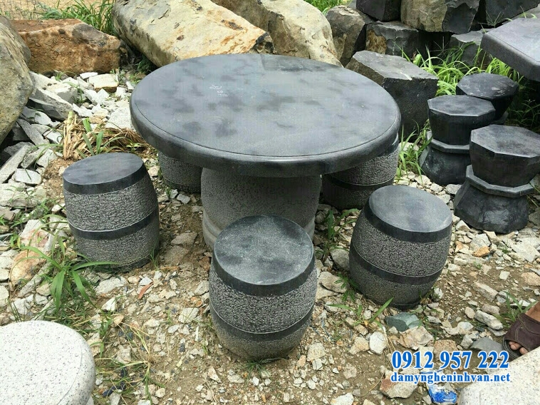 Mẫu bàn ghế đá nguyên khối đẹp